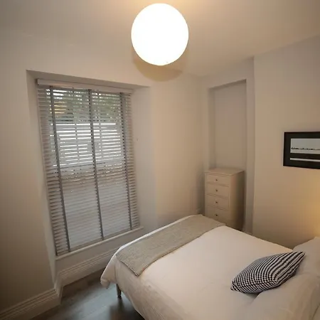 Temple House Adelaide Apartman Cork